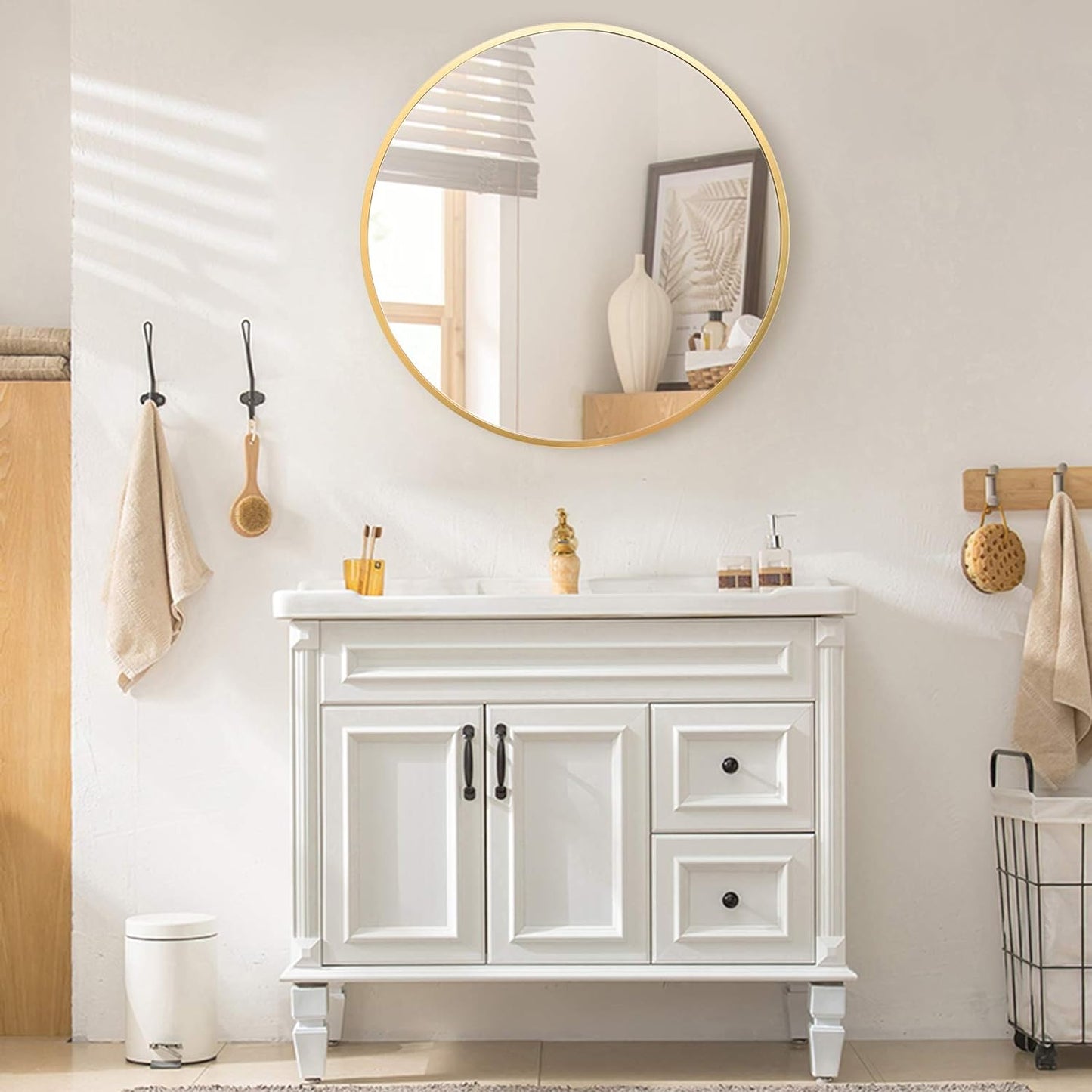 18 Inch round Mirror, Gold Metal Frame Circle Mirror, Wall Mirror for Entryway, Bathroom, Vanity, Living Room, Gold Circle Mirror