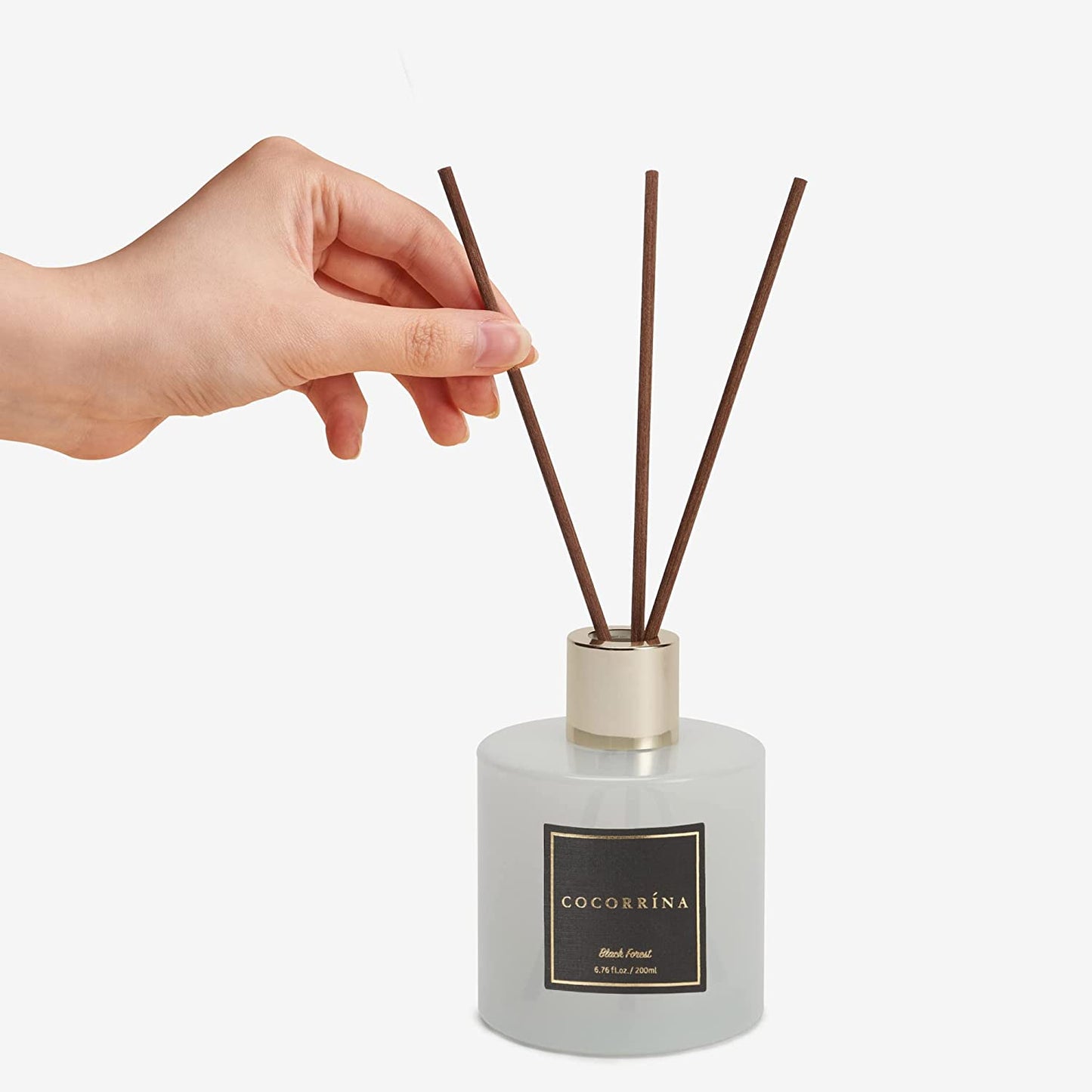 Cocorrína Reed Diffuser Sets, 6.7 Oz. Black Forest Diffuser with Sticks Home Fragrance Essential Oil Reed Diffuser for Bathroom Shelf Decor, Living Room, Large Room